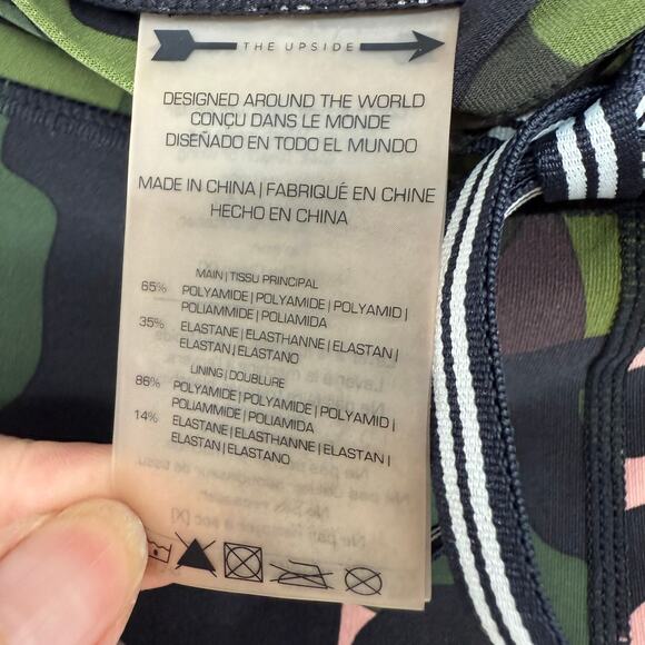 The Upside Camo Crystal Cropped Leggings Women's Size 8 Green Pink Performance - Picture 8 of 8